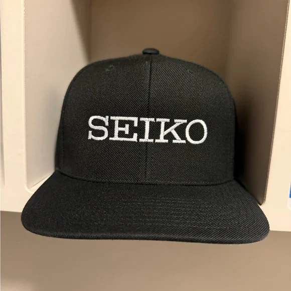 Seiko Black Embroidered Snapback Hat - Picture 1 of 3